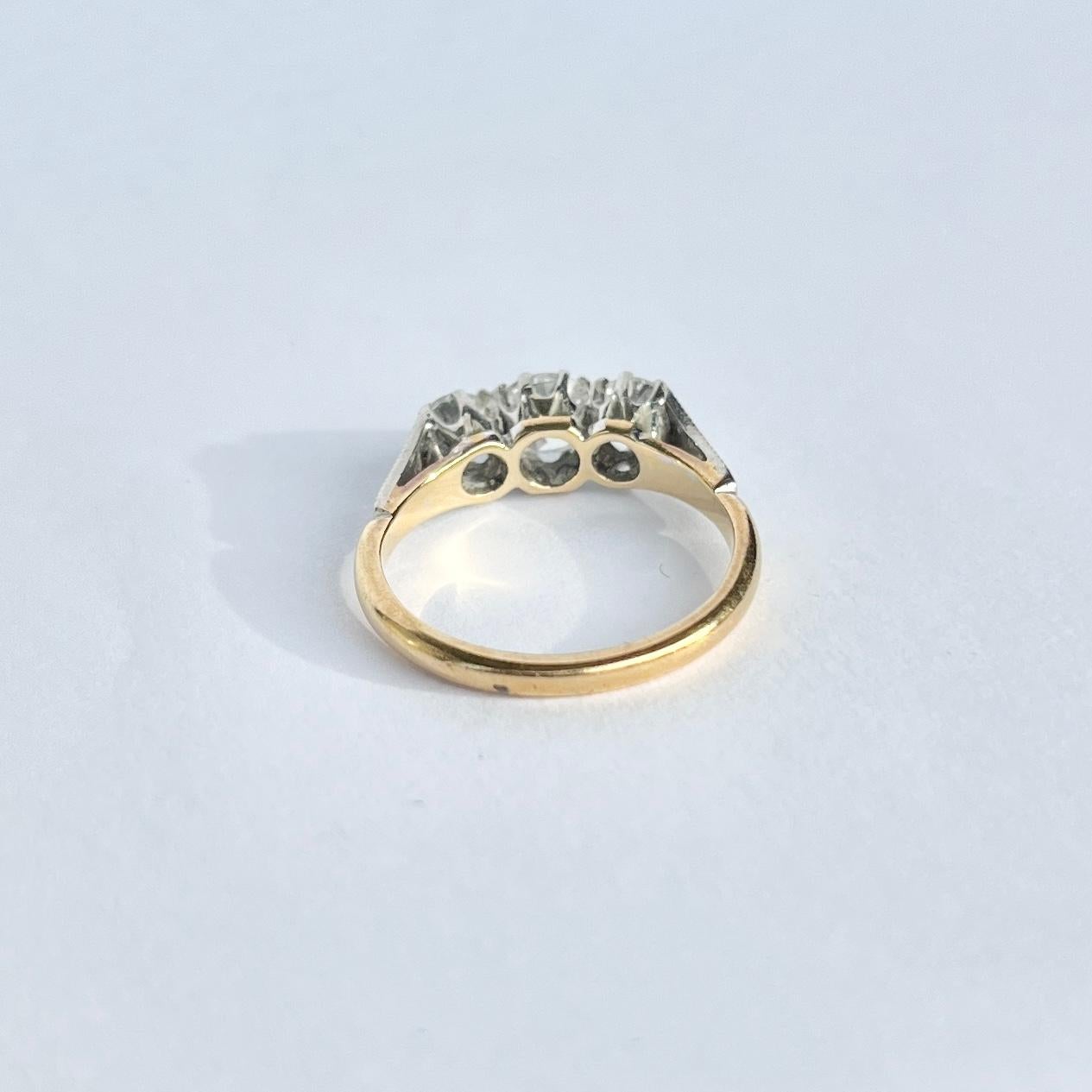 Women's or Men's Edwardian 18 Carat Gold and Platinum Diamond Three-Stone Ring