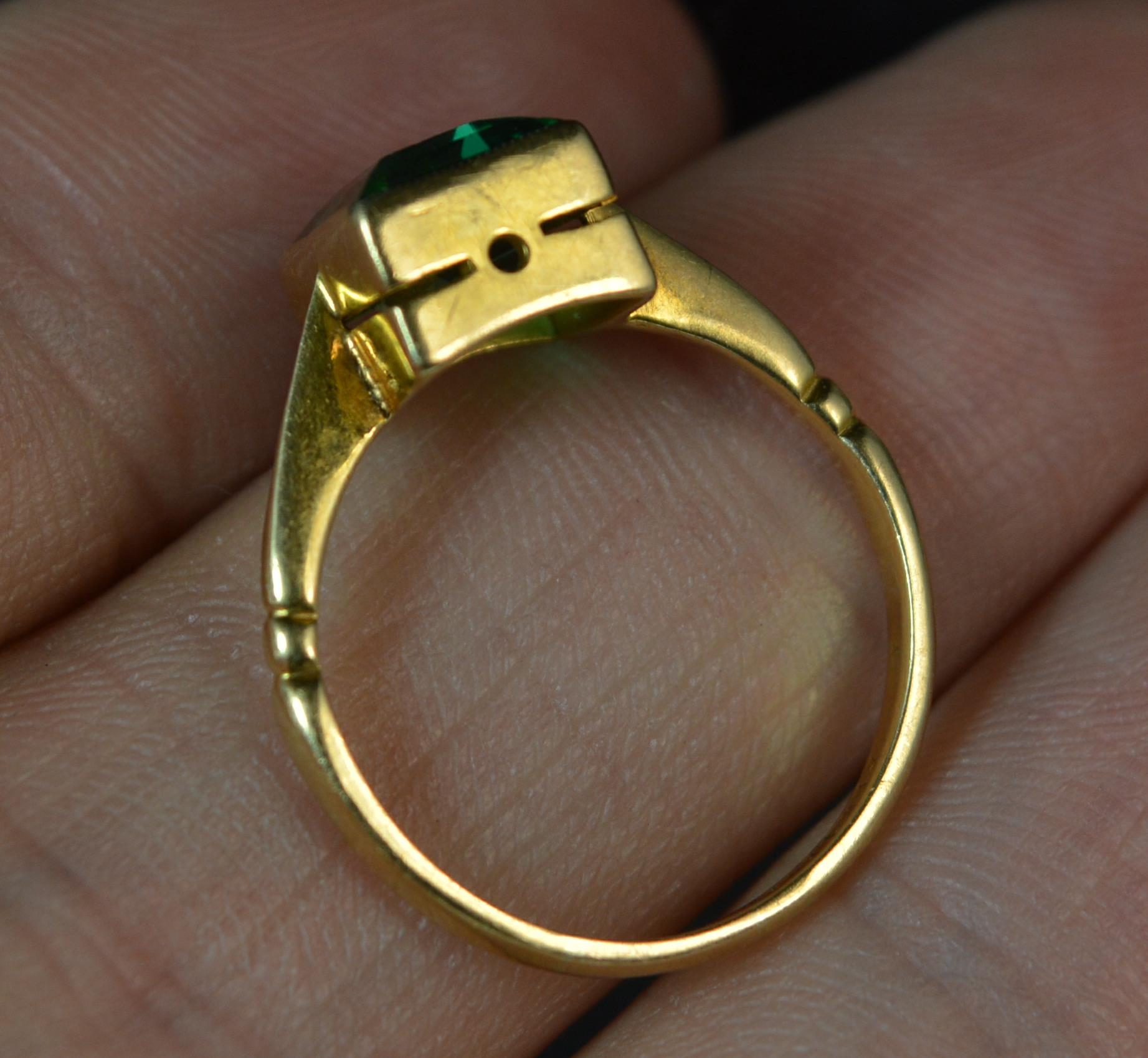 Edwardian 18 Carat Gold and Vibrant Green Paste Solitaire Ring 3