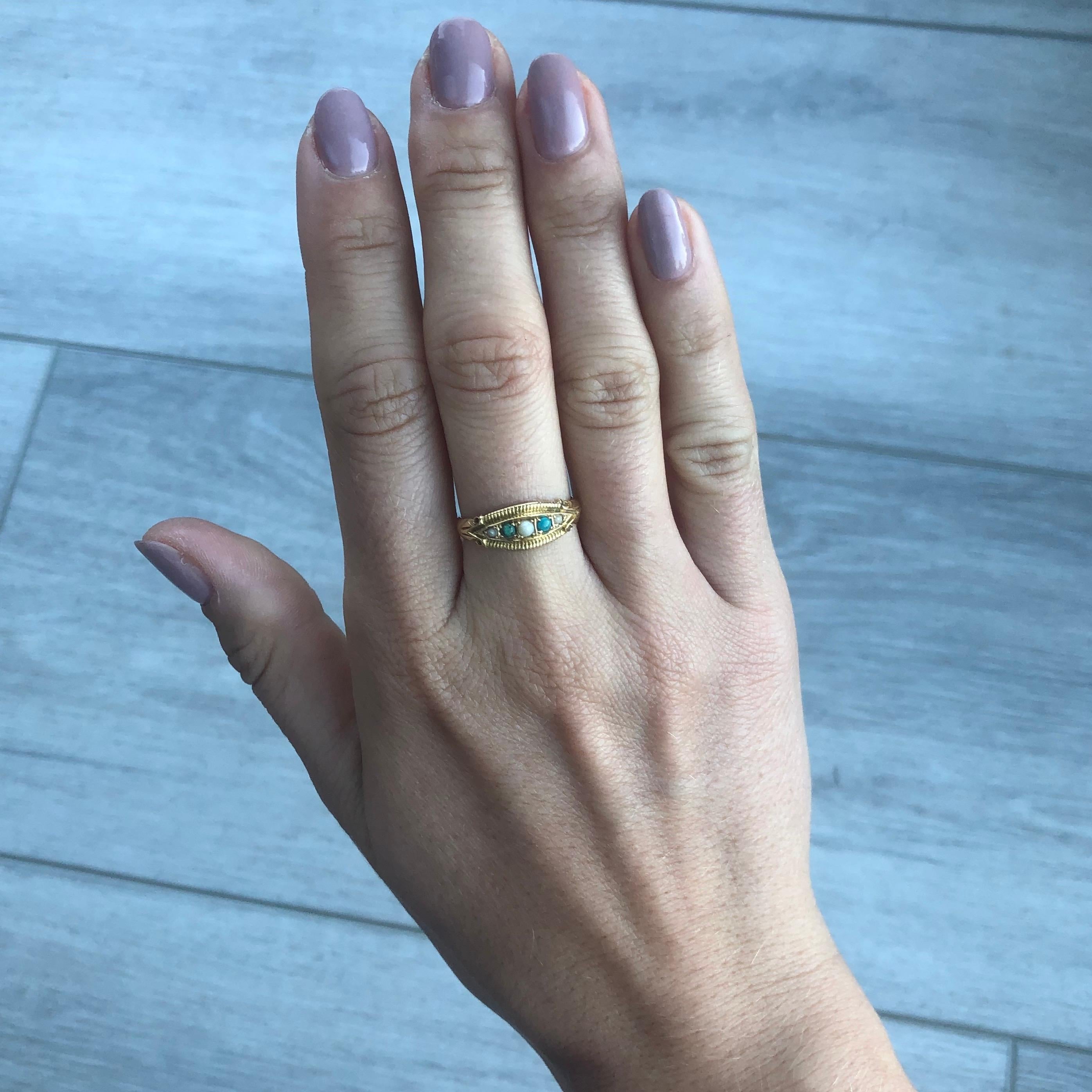 Edwardian 18 Carat Gold Pearl and Turquoise Five-Stone Ring In Good Condition For Sale In Chipping Campden, GB
