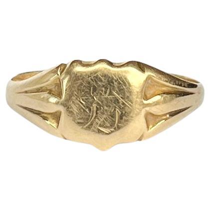 Edwardian 18 Carat Gold Signet Ring For Sale