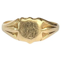 Edwardian 18 Carat Gold Signet Ring