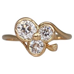 Anello edoardiano in oro 18 carati da 0,84 carati con diamante taglio antico e trifoglio