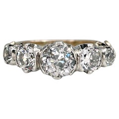 Edwardian 18 Karat Gold ~1.91 Karat Old European Cut Diamant Fünf-Stein-Ring