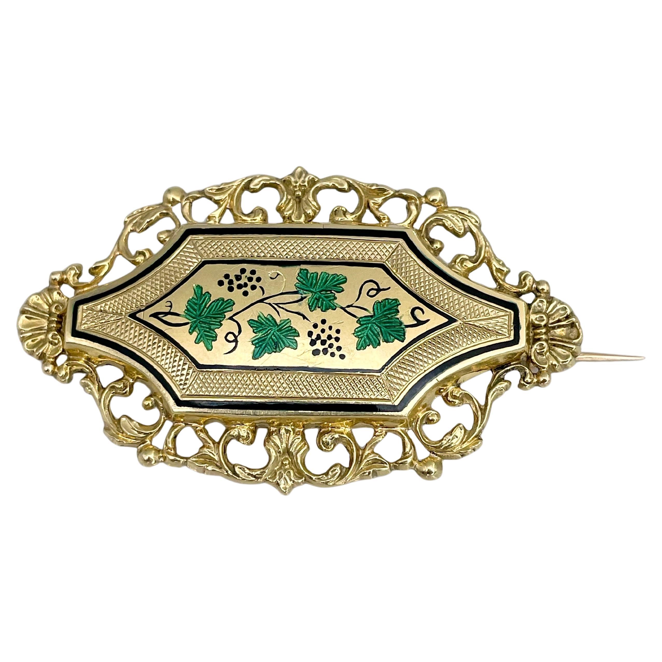 Edwardian 18 Karat Gold Enamel Grape Motif Ornamented Pin Brooch
