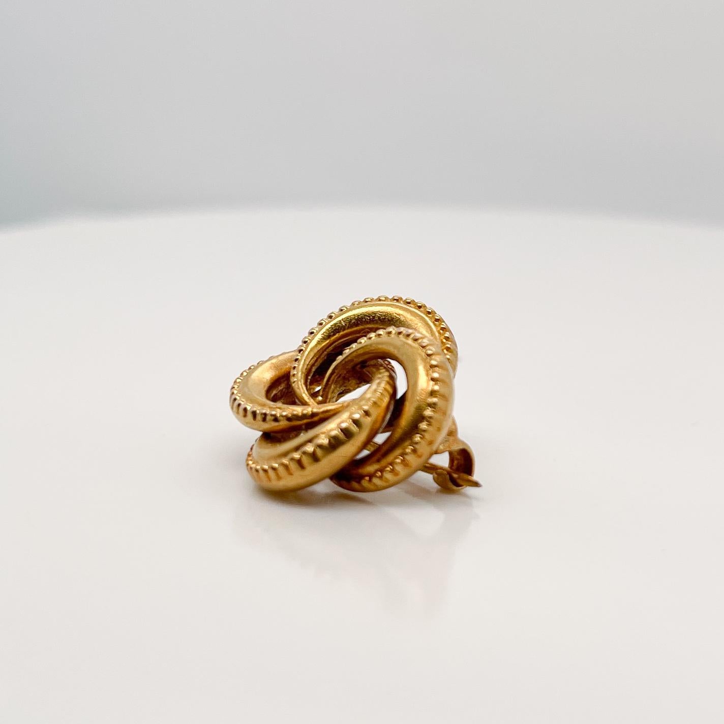 Edwardian 18 Karat Gold Love Knot Brooch or Pin In Good Condition For Sale In Philadelphia, PA