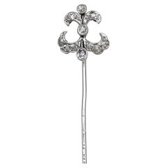 Edwardian 18 Karat Gold Old Cut Diamond Fleur-de-lis Stick Pin Brosche