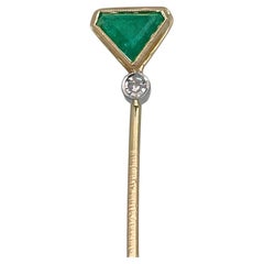 Edwardian 18 Karat Gold Triangle Cut Emerald Diamond Stick Pin Brooch