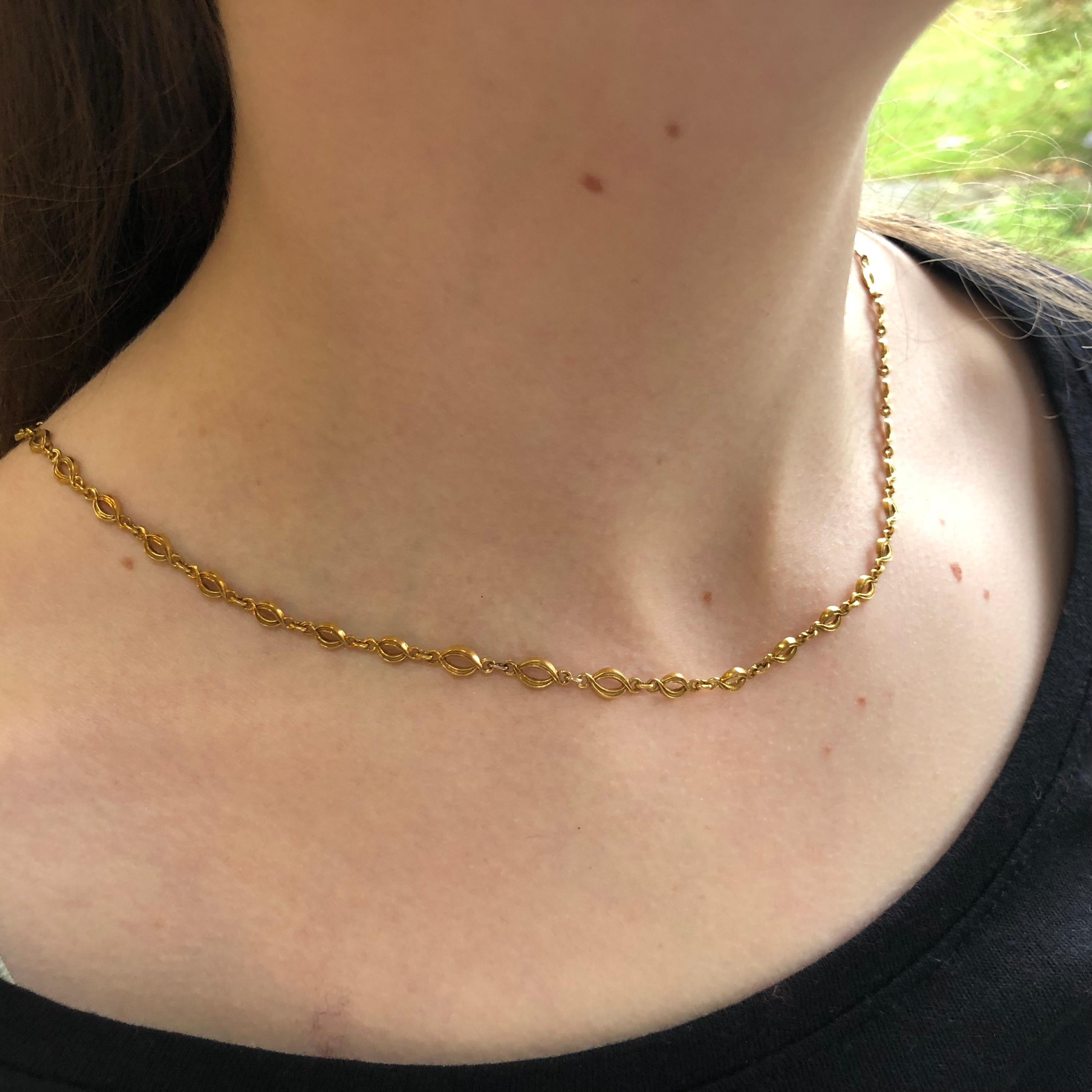 Edwardian 18 Karat Yellow Gold Necklace 1