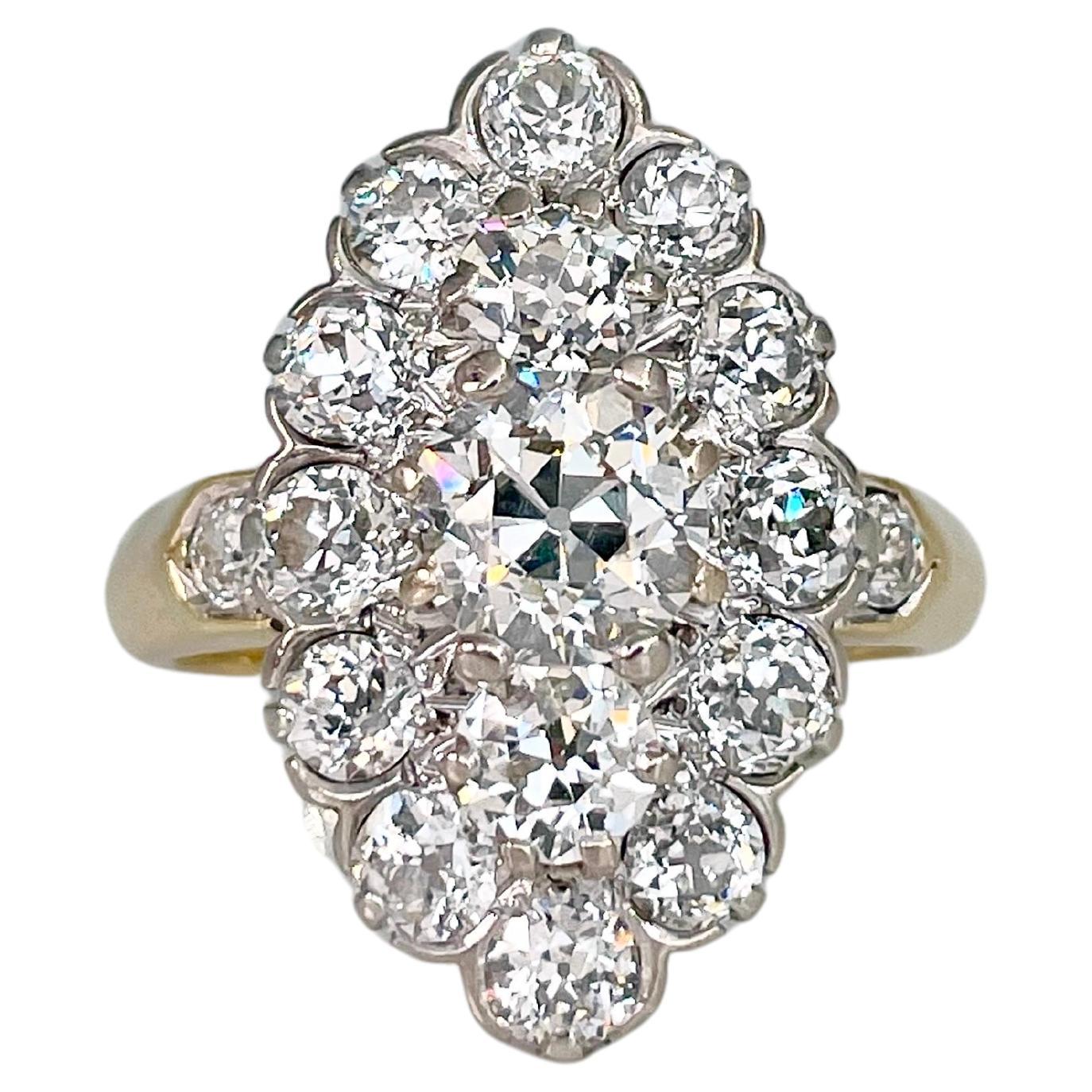 Edwardian 18 Karat Gelbgold TW 3,95 Karat VS Diamant Navette Ring