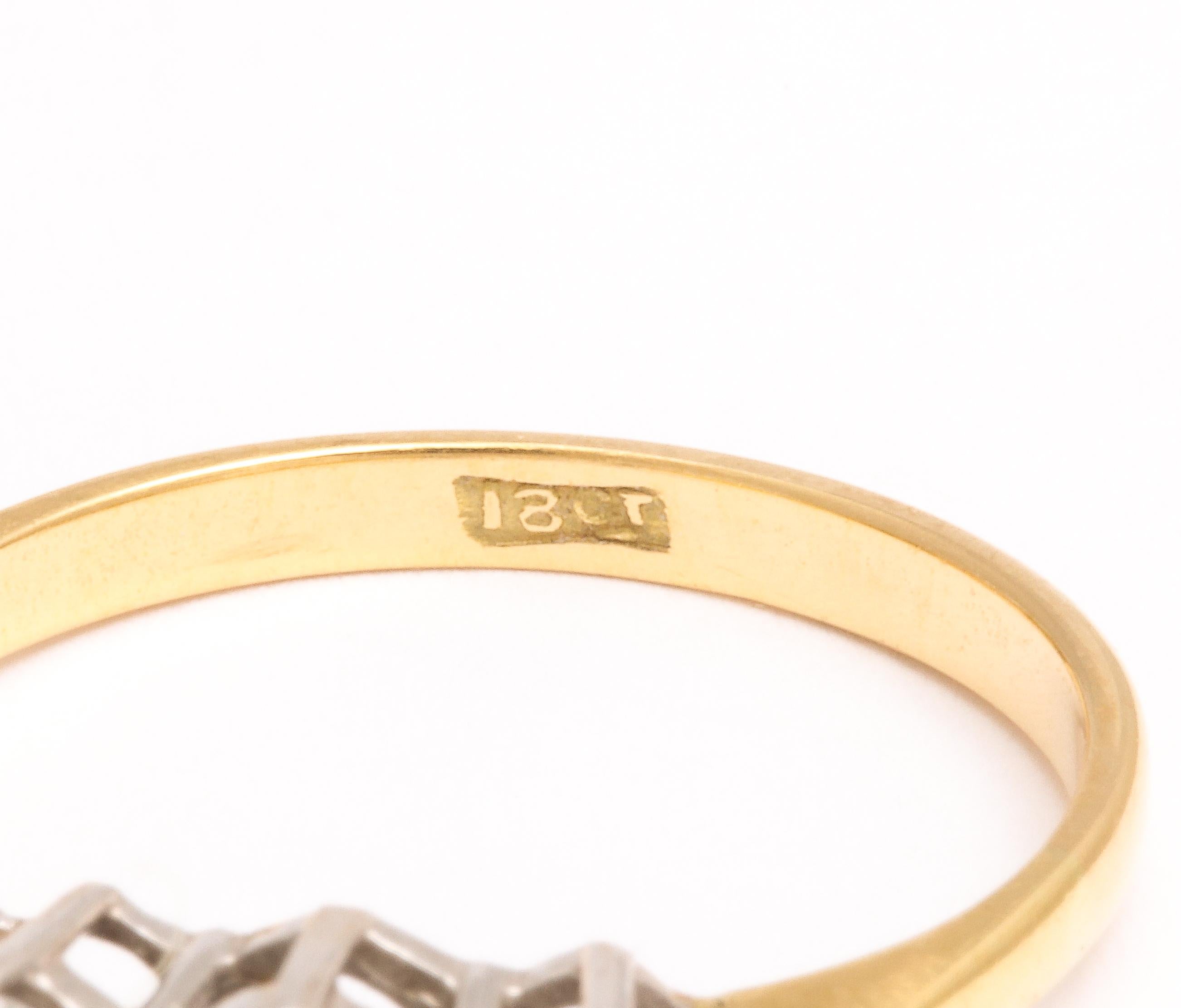 Edwardian 18 Karat Gold Diamond Three Stone Ring For Sale 3