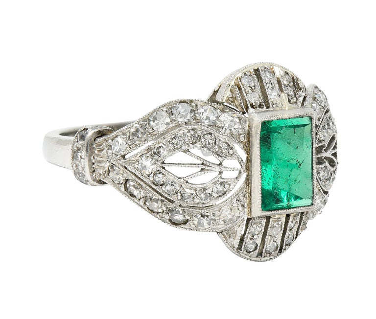 Brilliant Cut Edwardian 1.80 Carats Emerald Diamond Platinum Dinner Ring For Sale