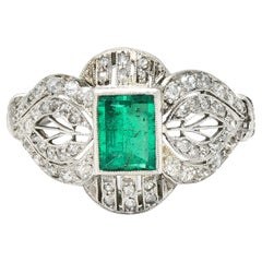 Edwardian 1.80 Carats Emerald Diamond Platinum Dinner Ring
