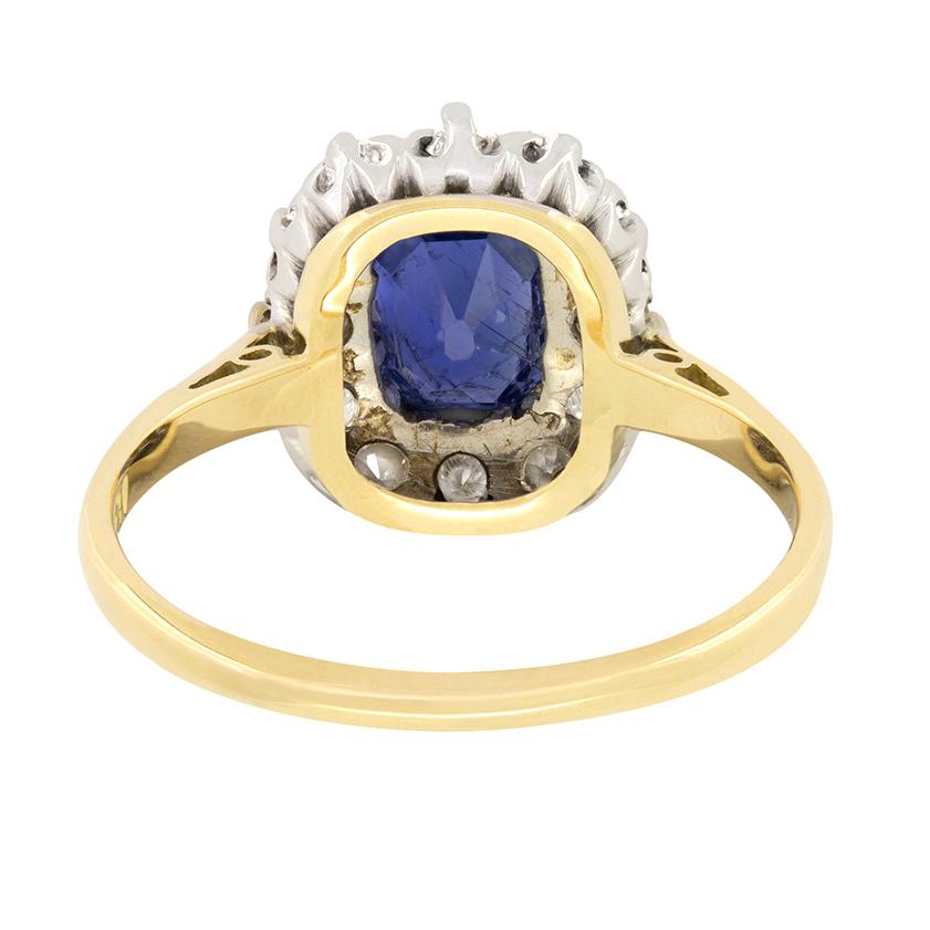 Edwardian 1.80ct Sapphire and Diamond Cluster Ring, c.1910s In Good Condition In London, GB