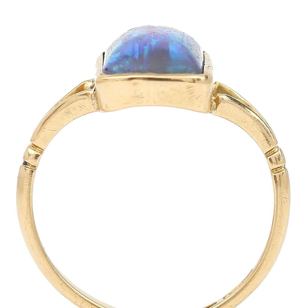Edwardian 18 Carat Gold 3.3 Carat Blue Water Opal Single Stone Ring, circa 1905 2