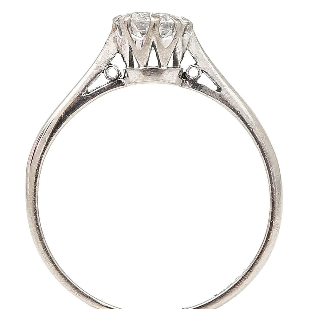 Edwardian 18ct Gold and Platinum 0.50ct Brilliant Diamond Ring Circa 1915 For Sale 4