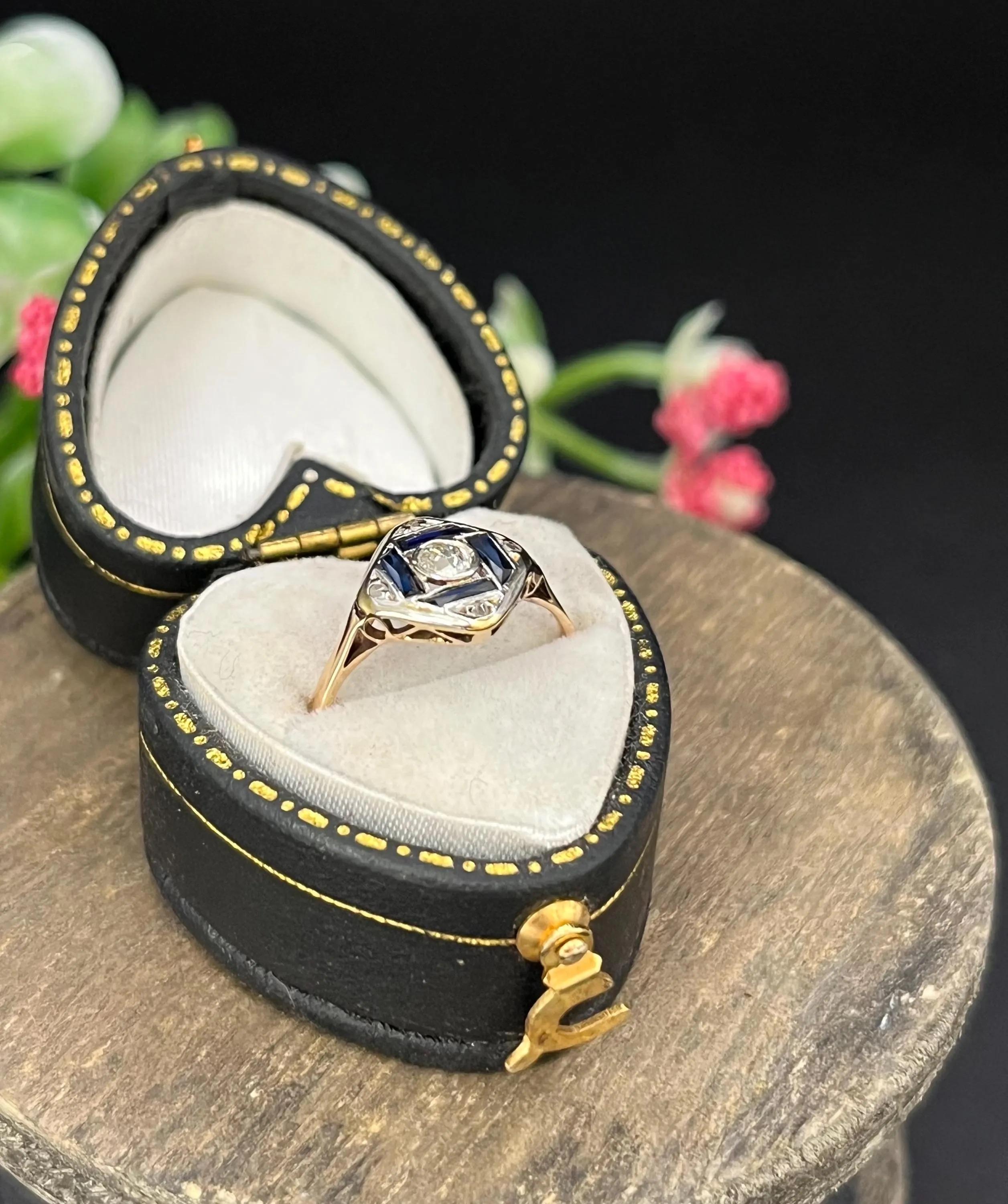 Edwardian 18ct Gold and Platinum, Sapphire & Diamond Ring For Sale 4