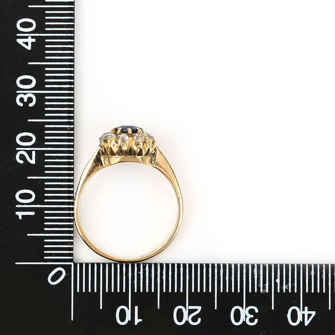Ring aus edwardianischem 18 Karat Gold mit Saphir und Diamant im Altschliff, um 1910 im Angebot 6