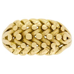 Edwardian 18ct Yellow Gold Keeper Ring, c.1914