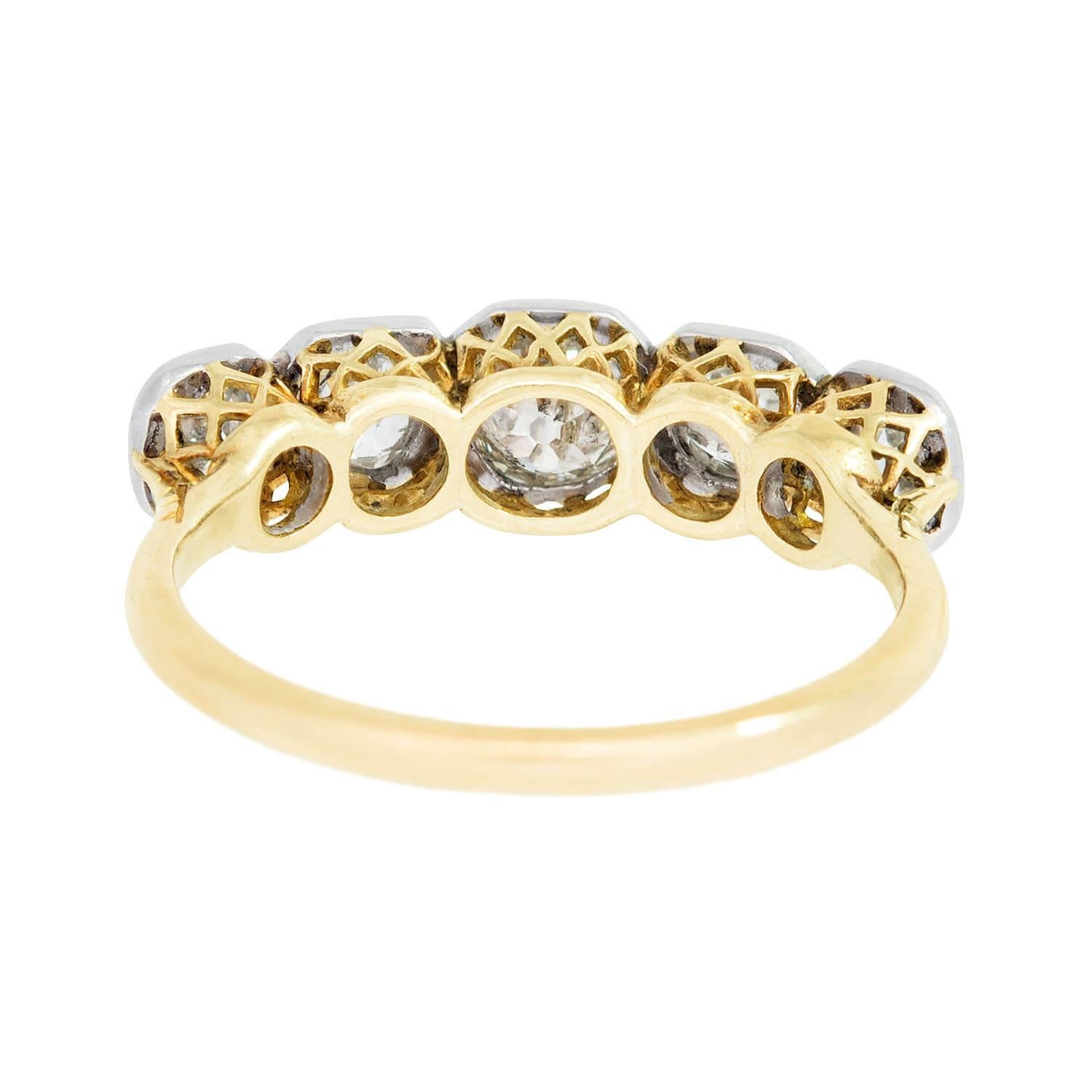 Edwardian 18k and Platinum 5 Stone Engagement Ring en Bueno estado para la venta en Narberth, PA