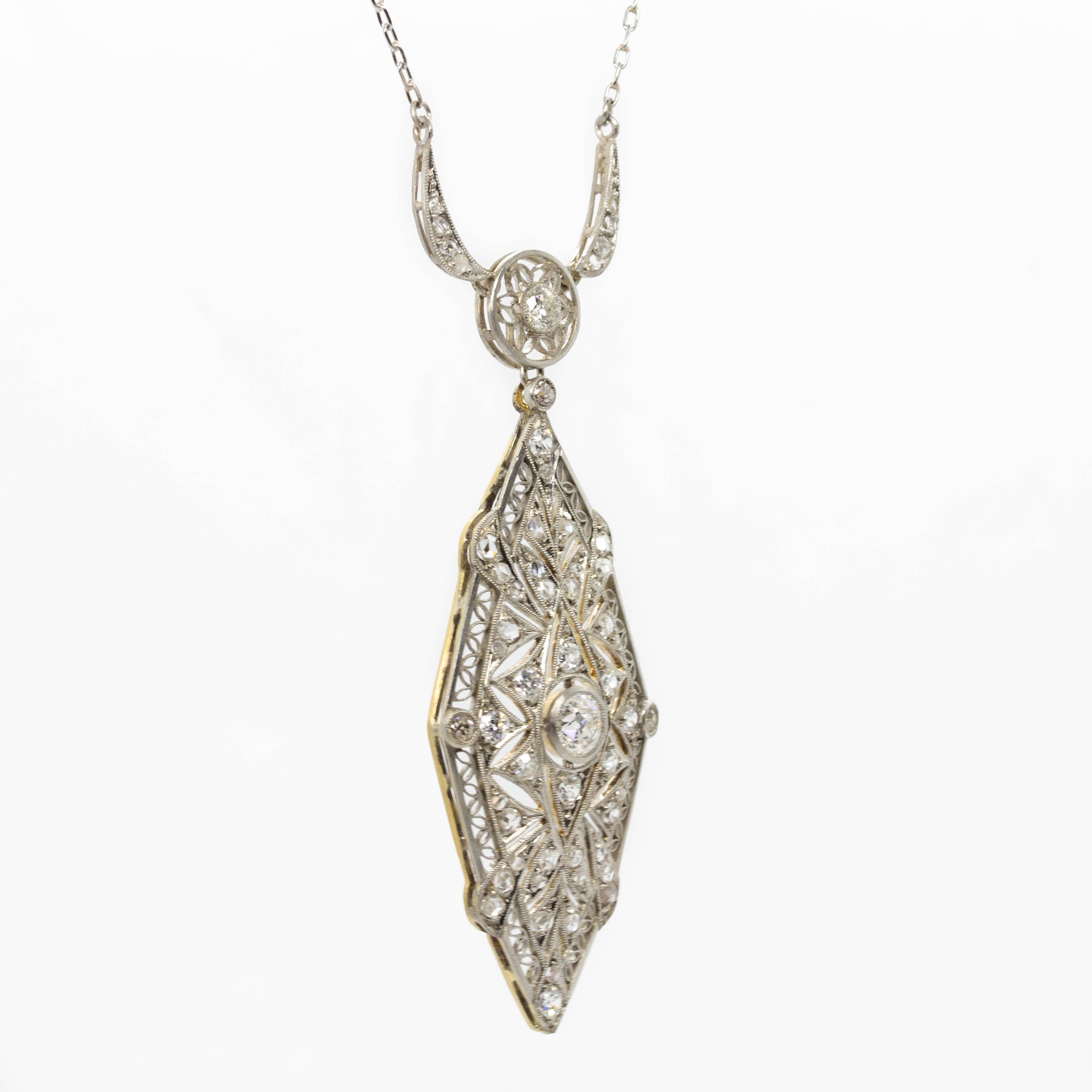Edwardian 18 Karat Gold and Platinum Diamonds Pendant In Excellent Condition For Sale In Miami, FL