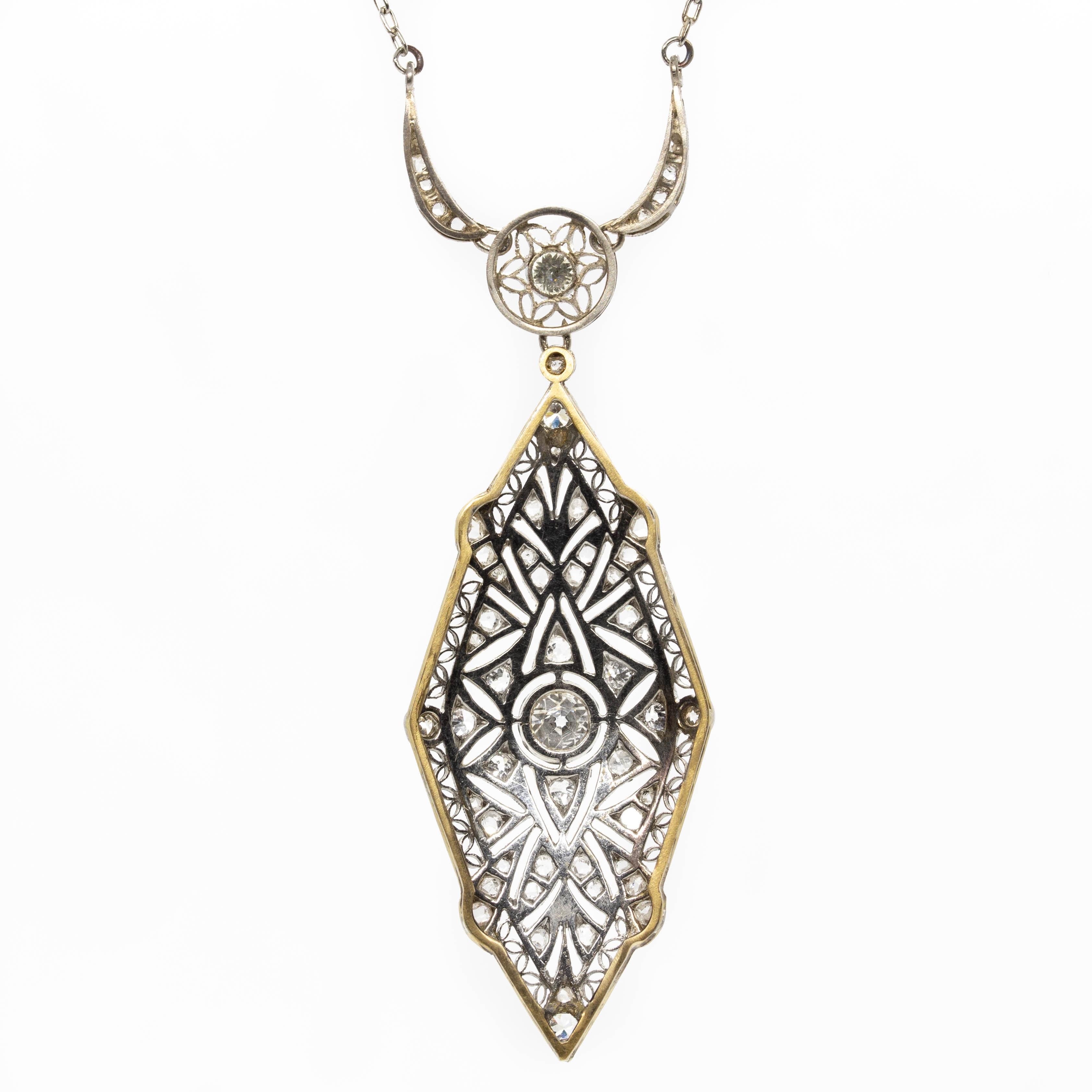 Women's or Men's Edwardian 18 Karat Gold and Platinum Diamonds Pendant For Sale