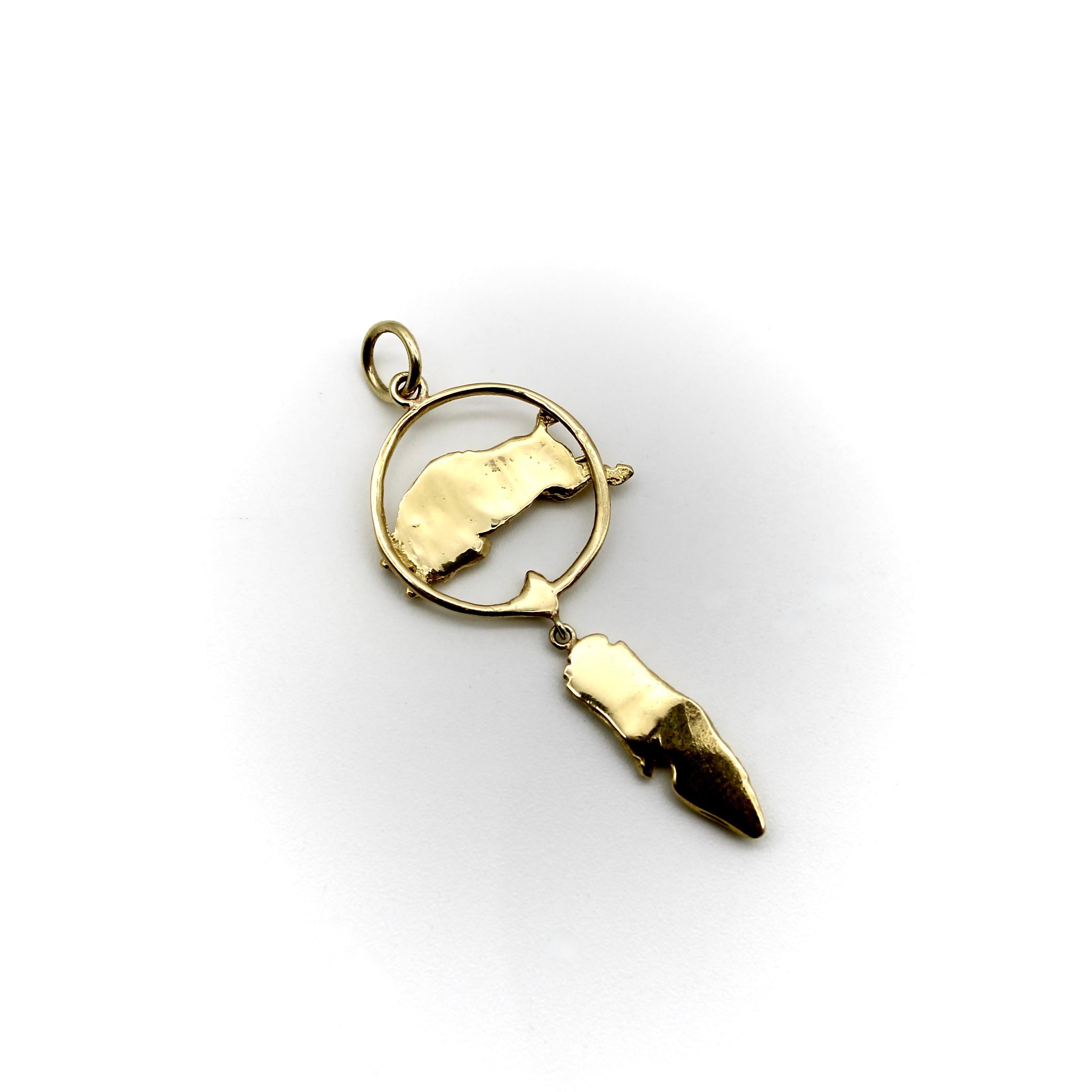Edwardian 18K Gold Truffle-Hunting Boar Pendant with Hoof  In Good Condition For Sale In Venice, CA