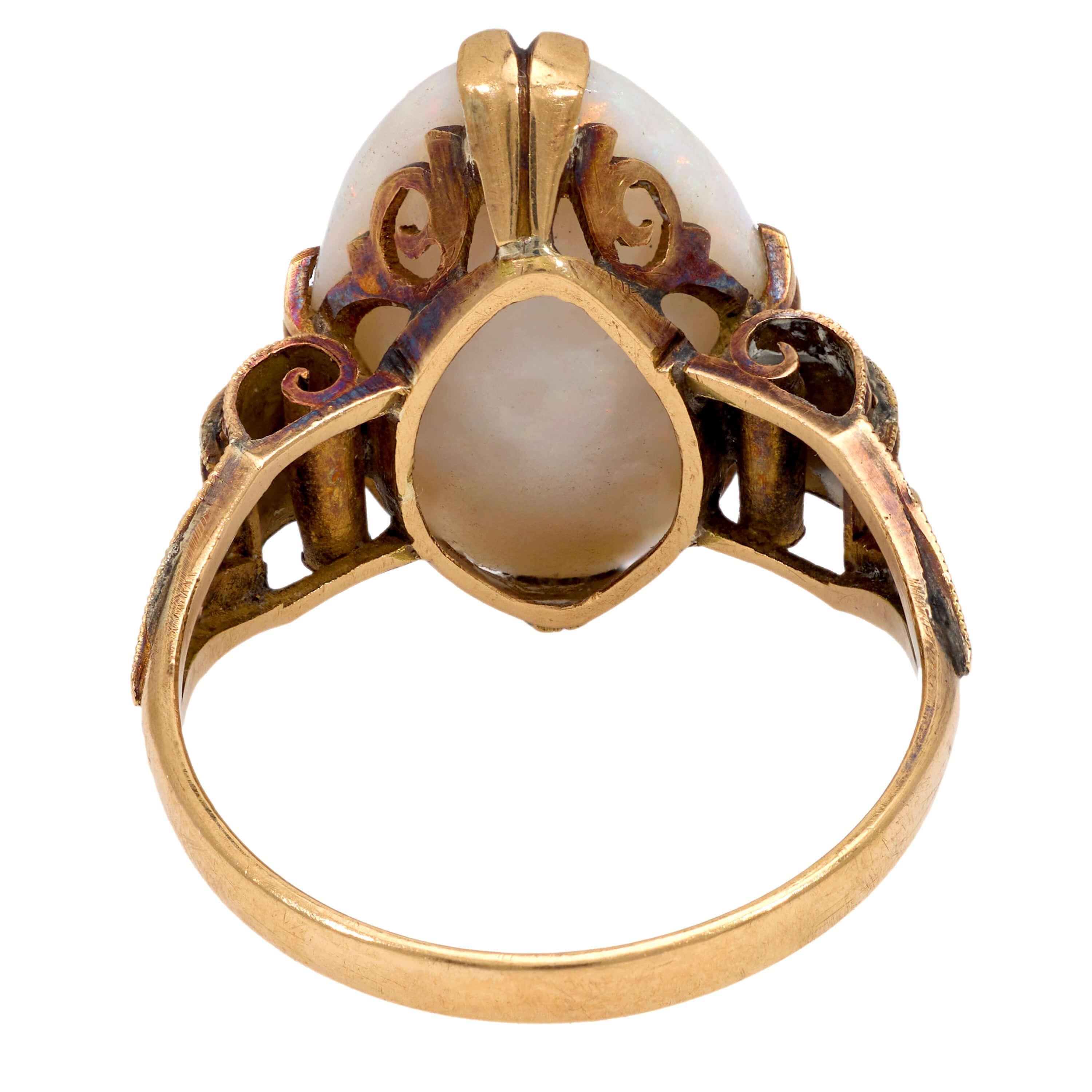 Anello Opale Edwardiano 18k In condizioni buone in vendita a Narberth, PA