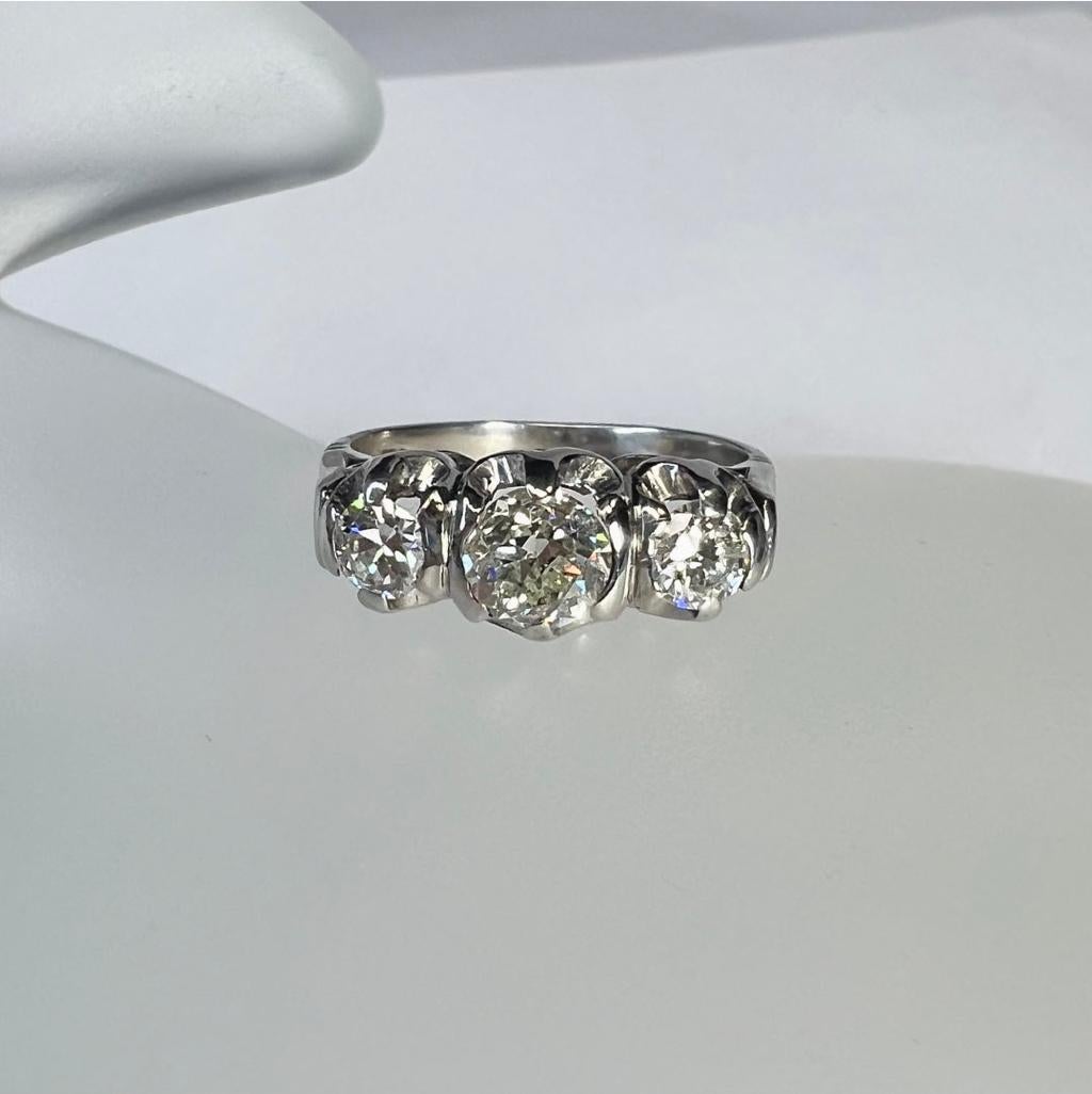 Bague édouardienne en or blanc 18 carats avec diamants de 0,35 carat poids total Excellent état - En vente à Addison, TX