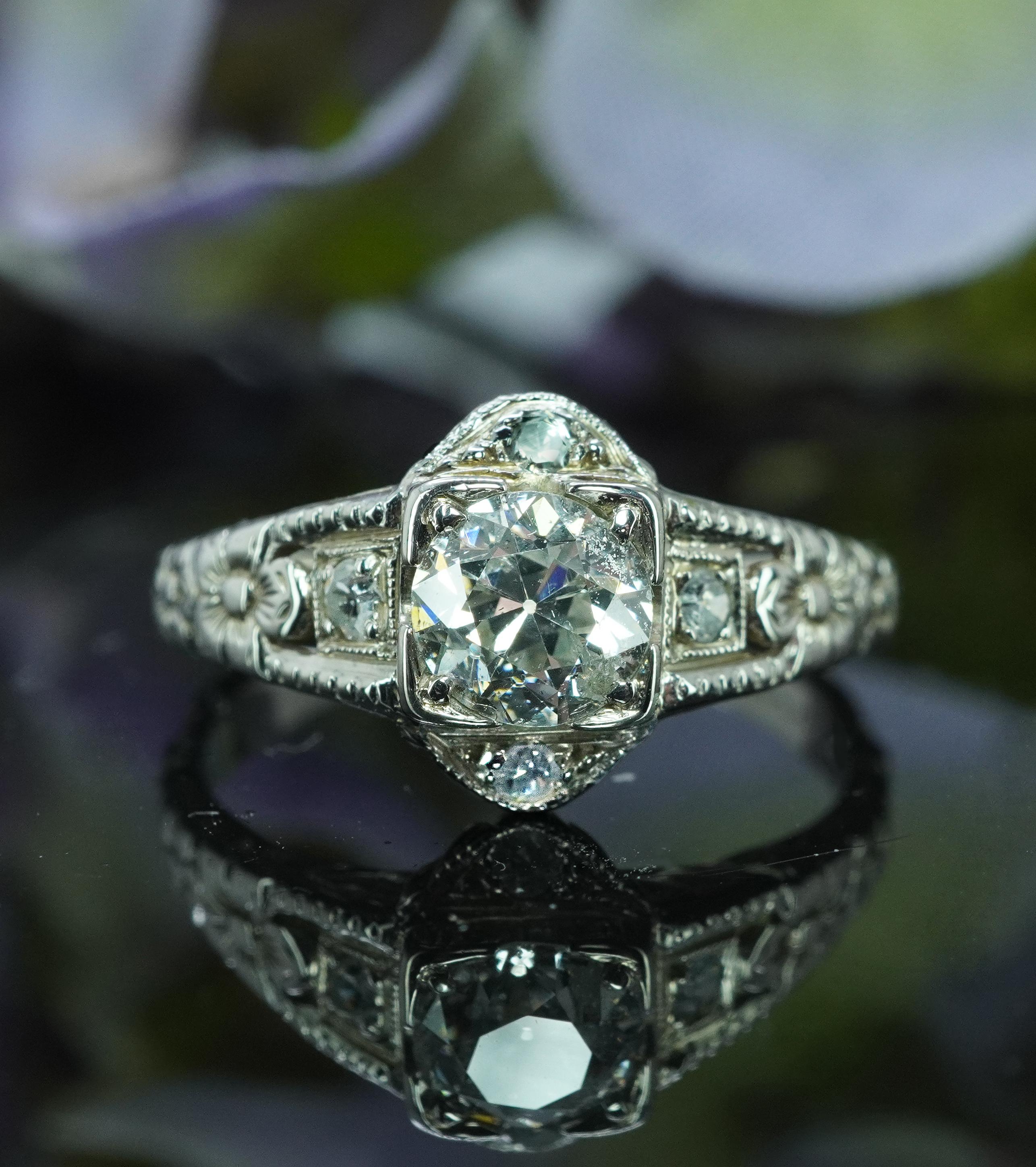Edoardiano Anello edoardiano in oro bianco 18 carati con diamante antico di proprietà da 0,67 ct. in vendita