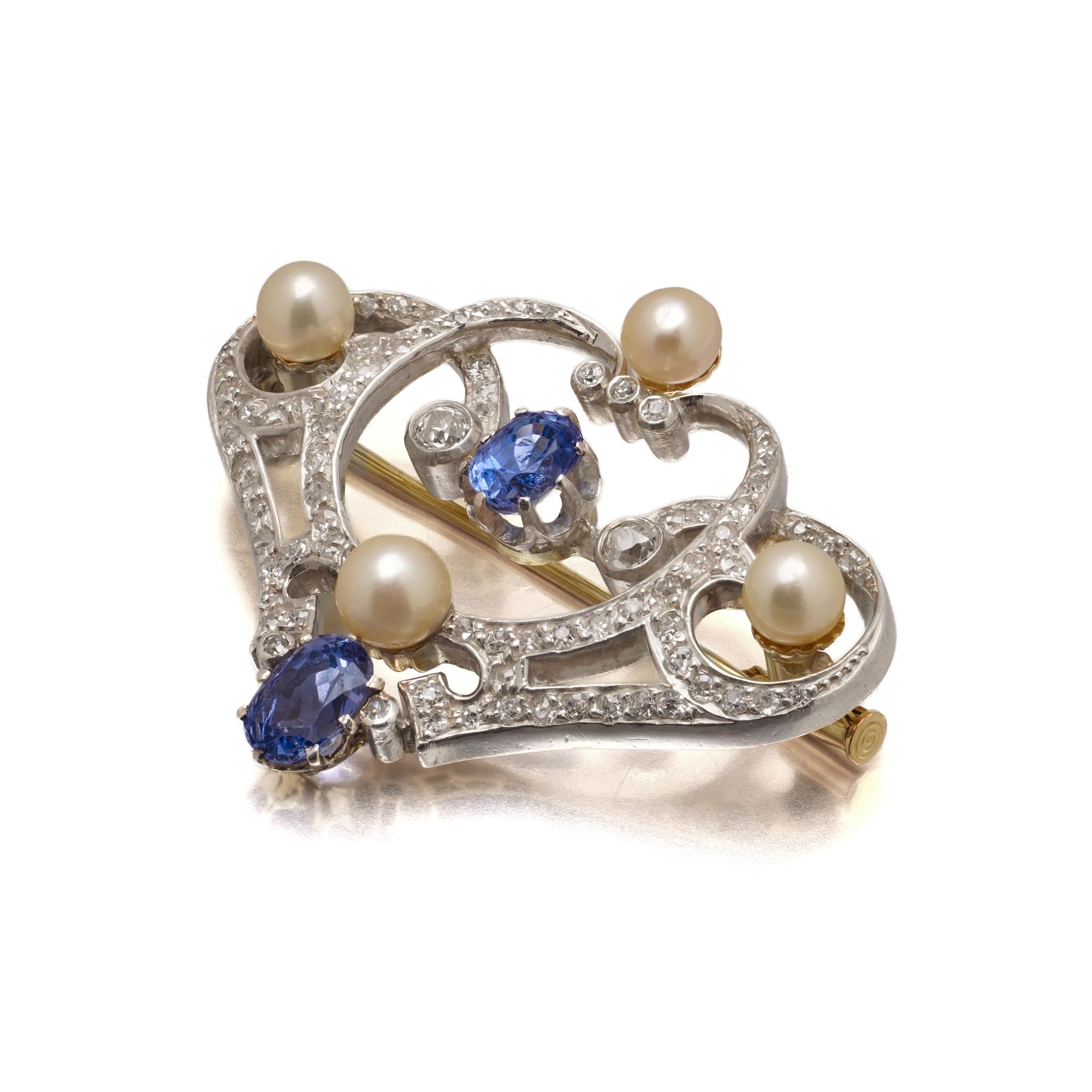 Taille vieille Europe Broche édouardienne en or 18kt et platine avec saphirs, diamants et perles en vente