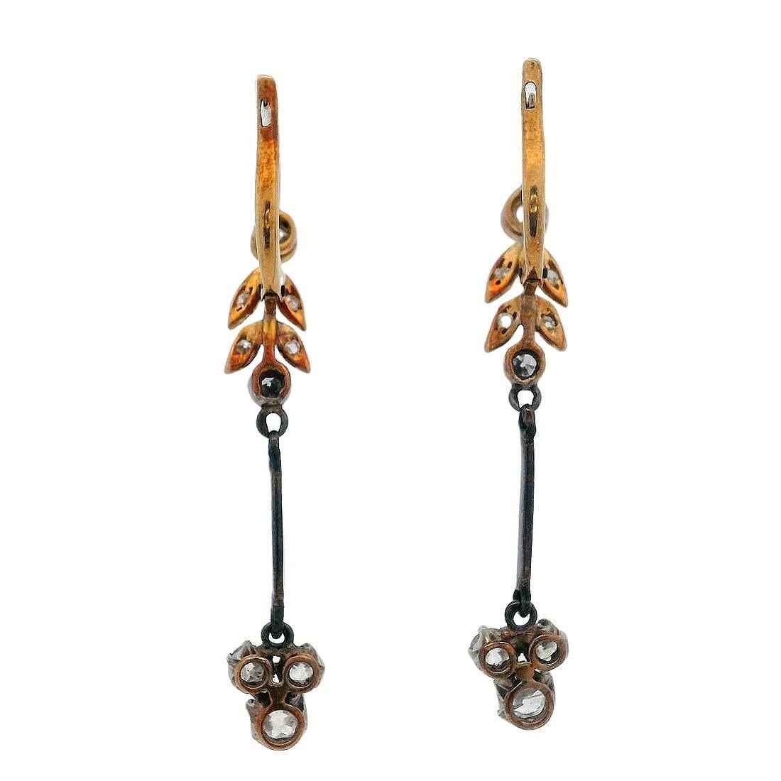 Edwardian 18kt Gold and Platinum hanging Earrings with 1.06 Cts in Diamonds im Angebot 1