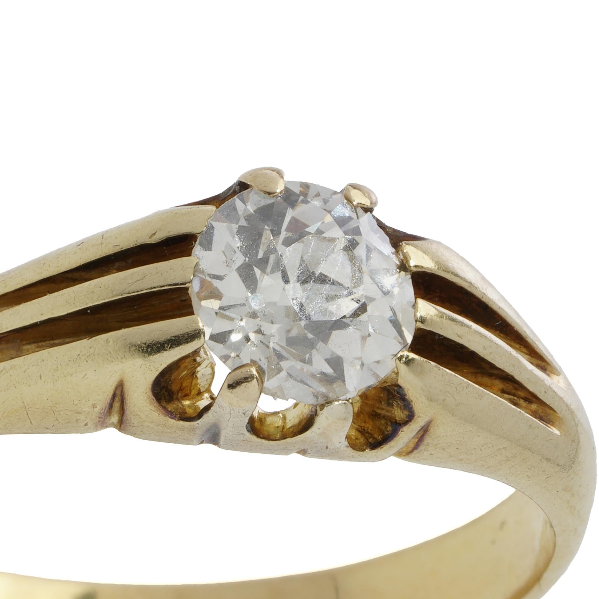 Edwardian 18kt Gold Old-Cut Diamond Solitaire Ring In Good Condition For Sale In Braintree, GB