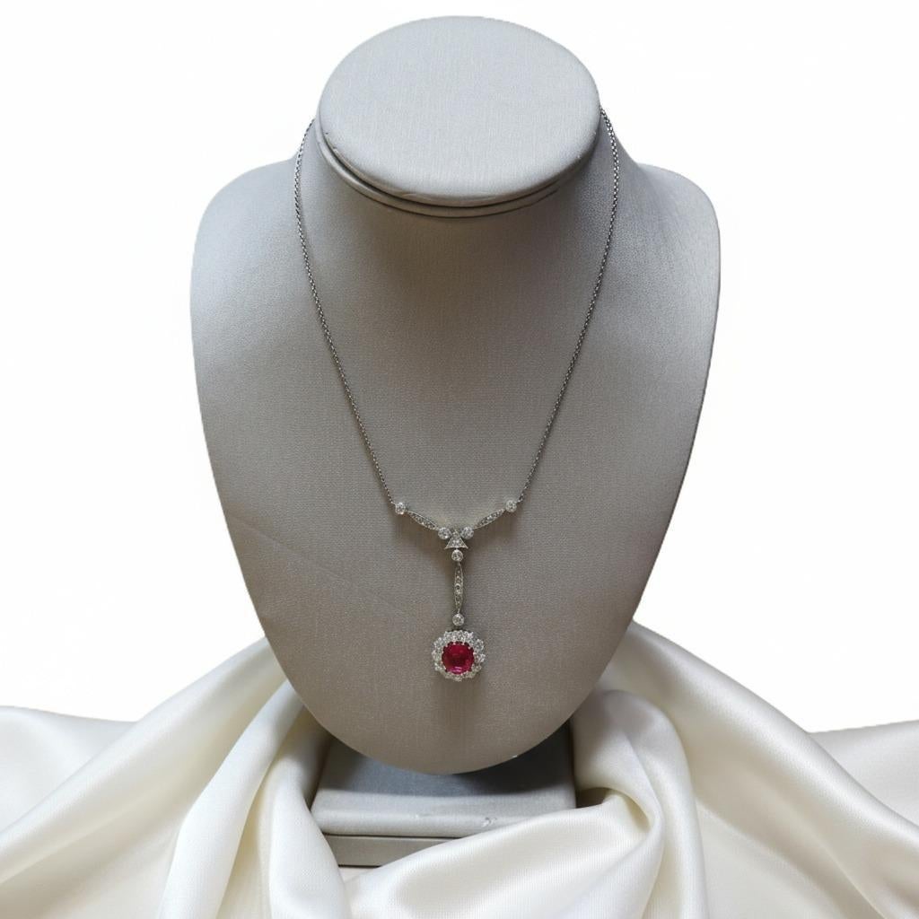 Edwardian 18kt Gold & Platinum Necklace with Diamonds and synthetic Ruby In condizioni buone in vendita a Aventura, FL
