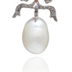 Edwardian 18KT Gold South Sea Pearl and Diamond Necklace