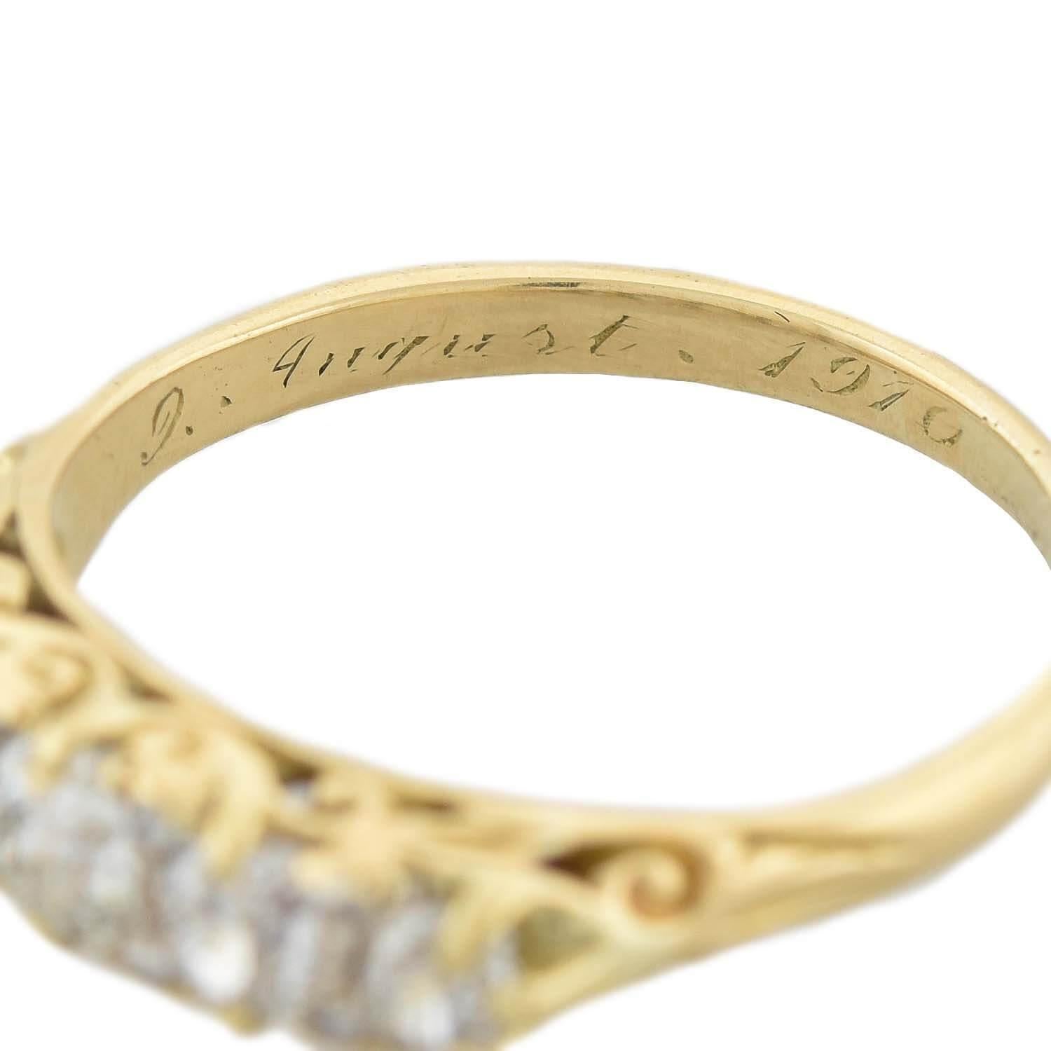 Women's Edwardian 18kt Mine Cut Diamond 5-Stone Ring