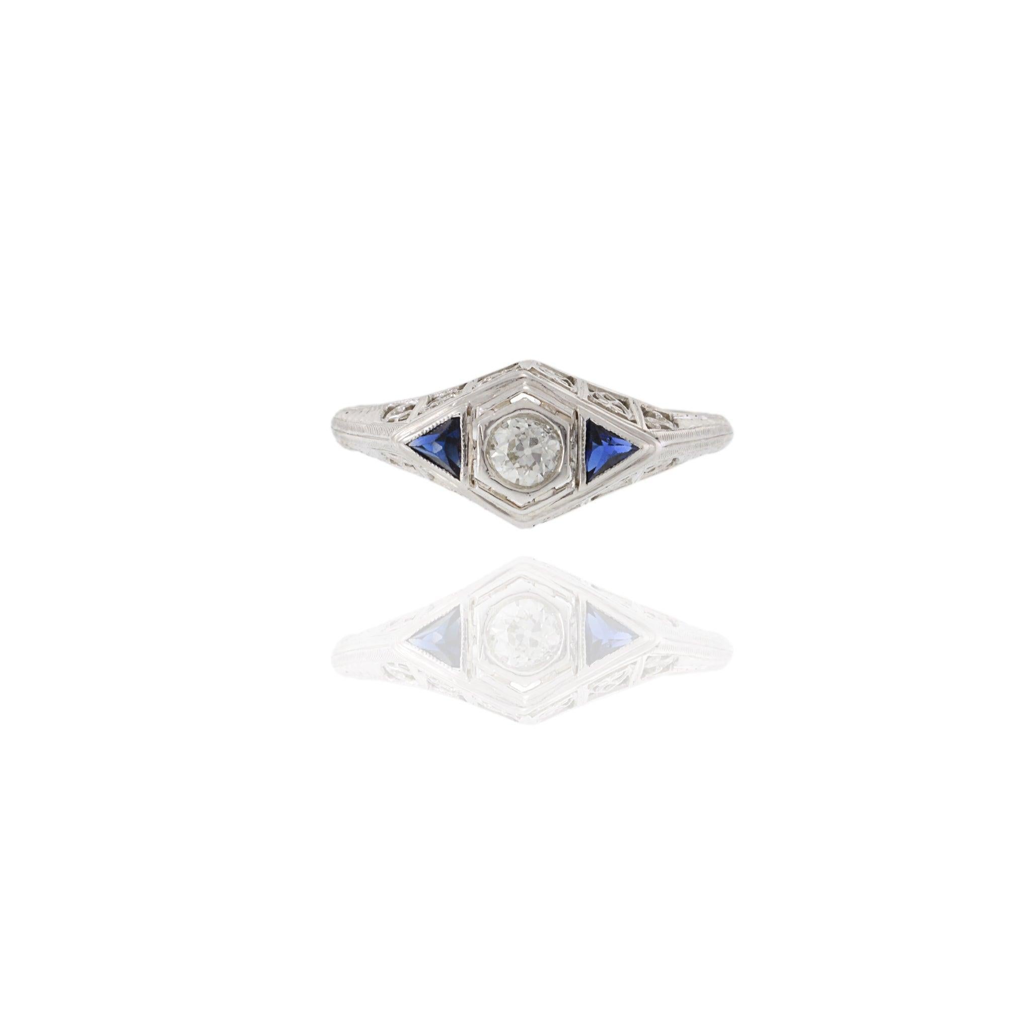 Anillo eduardiano de diamantes y zafiros en filigrana superior de 18 quilates y platino Eduardiano en venta