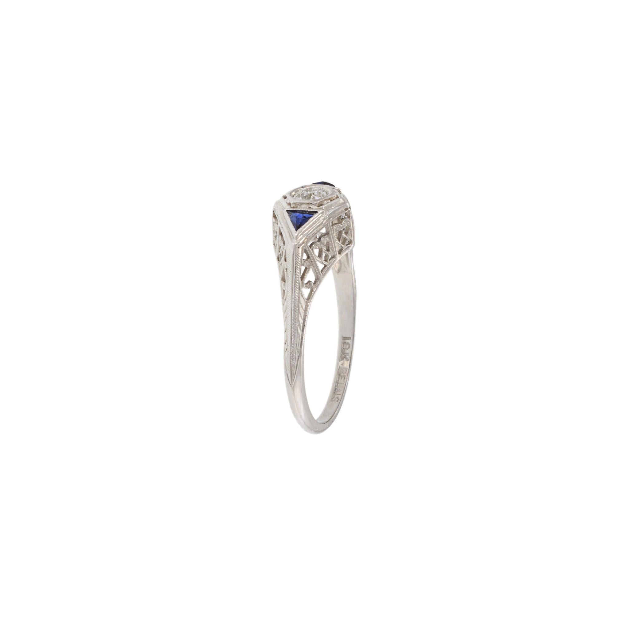 Anillo eduardiano de diamantes y zafiros en filigrana superior de 18 quilates y platino Corte europeo antiguo en venta