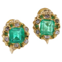 Antique Edwardian 18kt yellow gold pair of screw-back emerald and diamond earrings