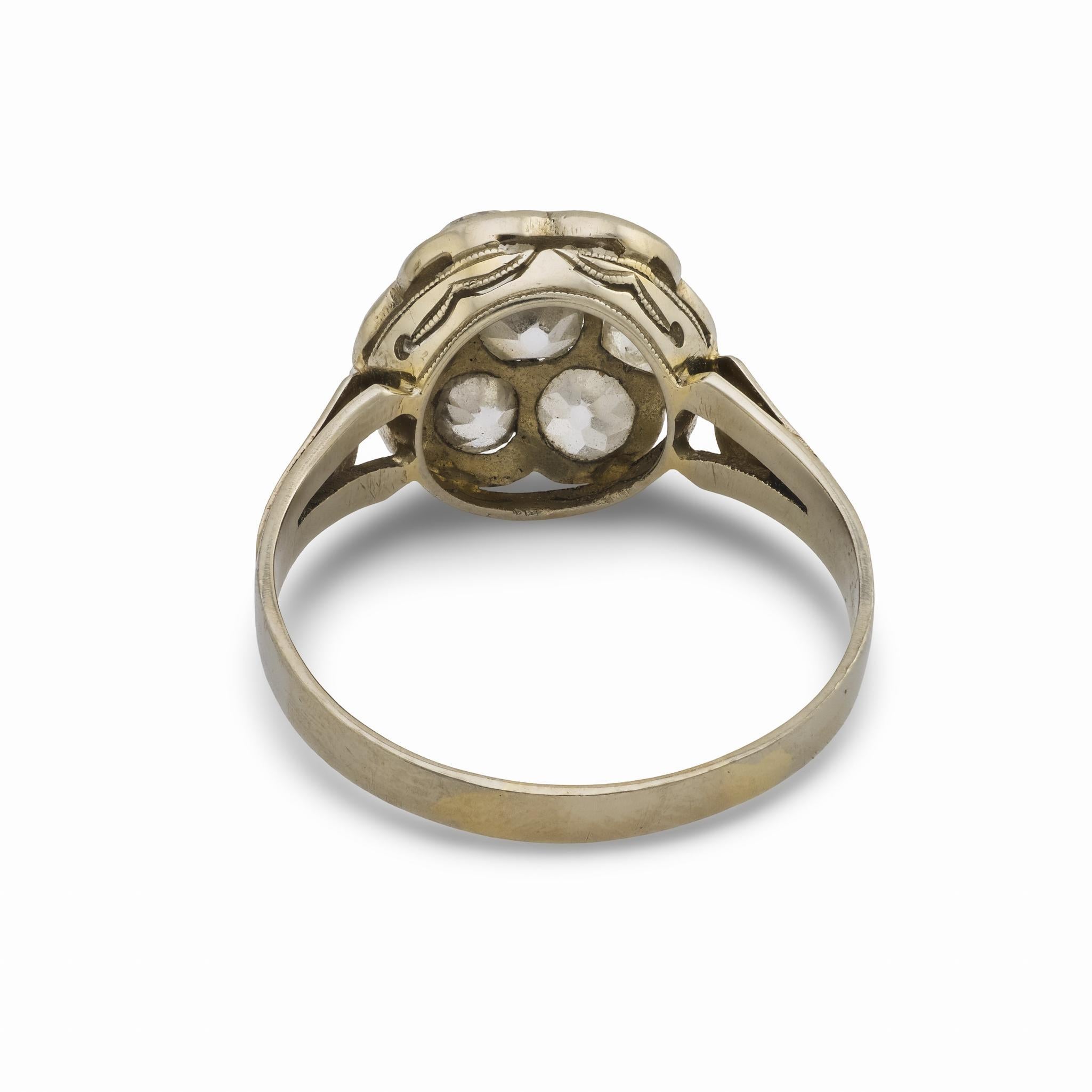 Edwardian 1,90 Karat Gesamtgewicht Diamant 18k Weißgold-Cluster-Ring im Angebot 1