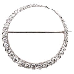 EDWARDIAN 1900 Antique Crescent-Moon Brooch Platinum And 2.96 Ctw In Diamonds