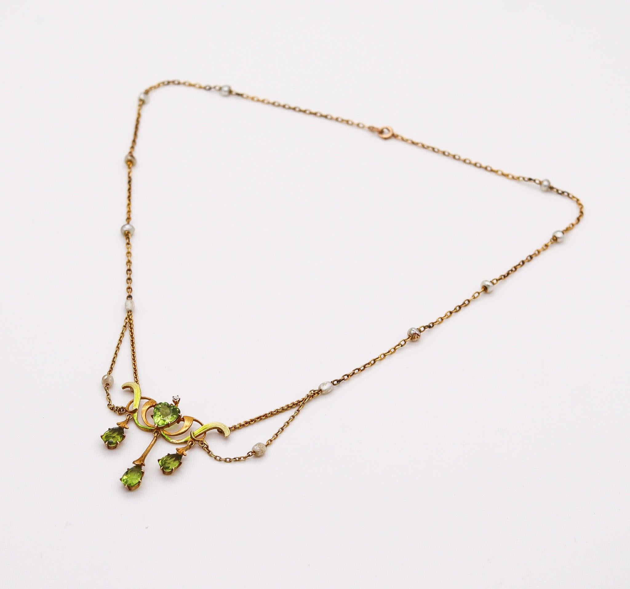 Taglio misto Collana EDWARDIAN 1900 Art Nouveau smaltata in oro 14Kt con perle e peridoti in vendita