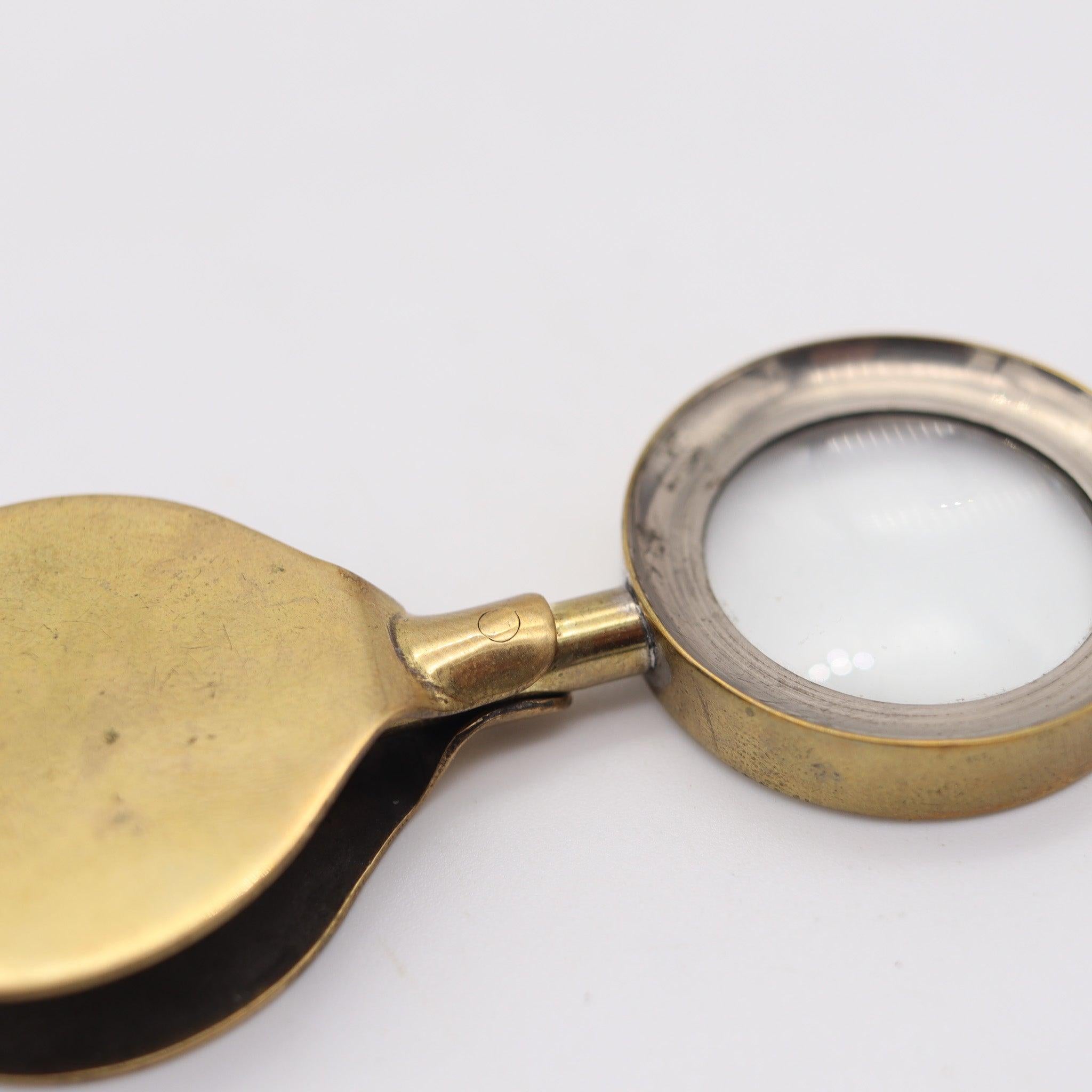 EDWARDIAN 1900 British Antique Foldable Lupe Lupenanhänger In poliert im Zustand „Hervorragend“ im Angebot in Miami, FL