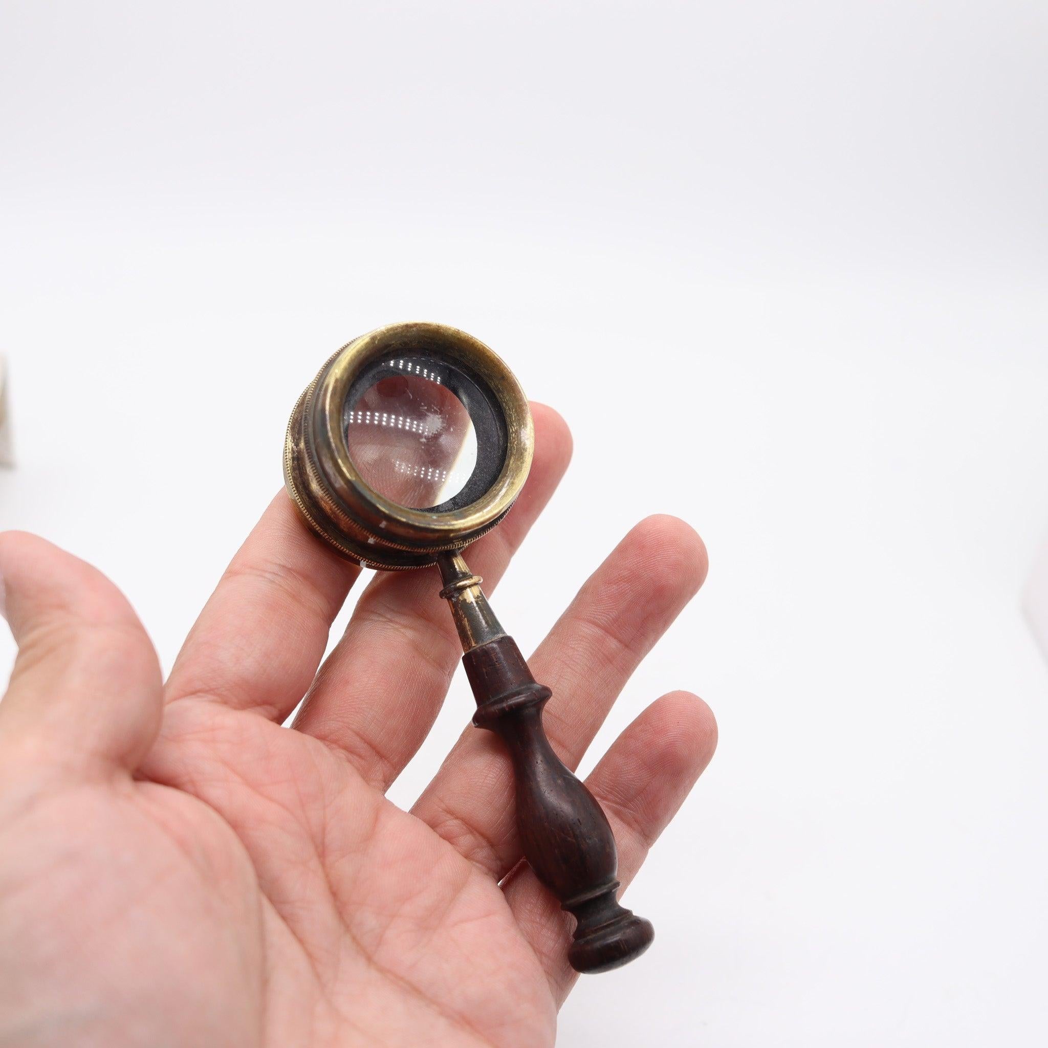 EDWARDIAN 1900 England Antike Schreibtisch Lupe Lupen in poliertem Messing & Holz (Edwardian) im Angebot