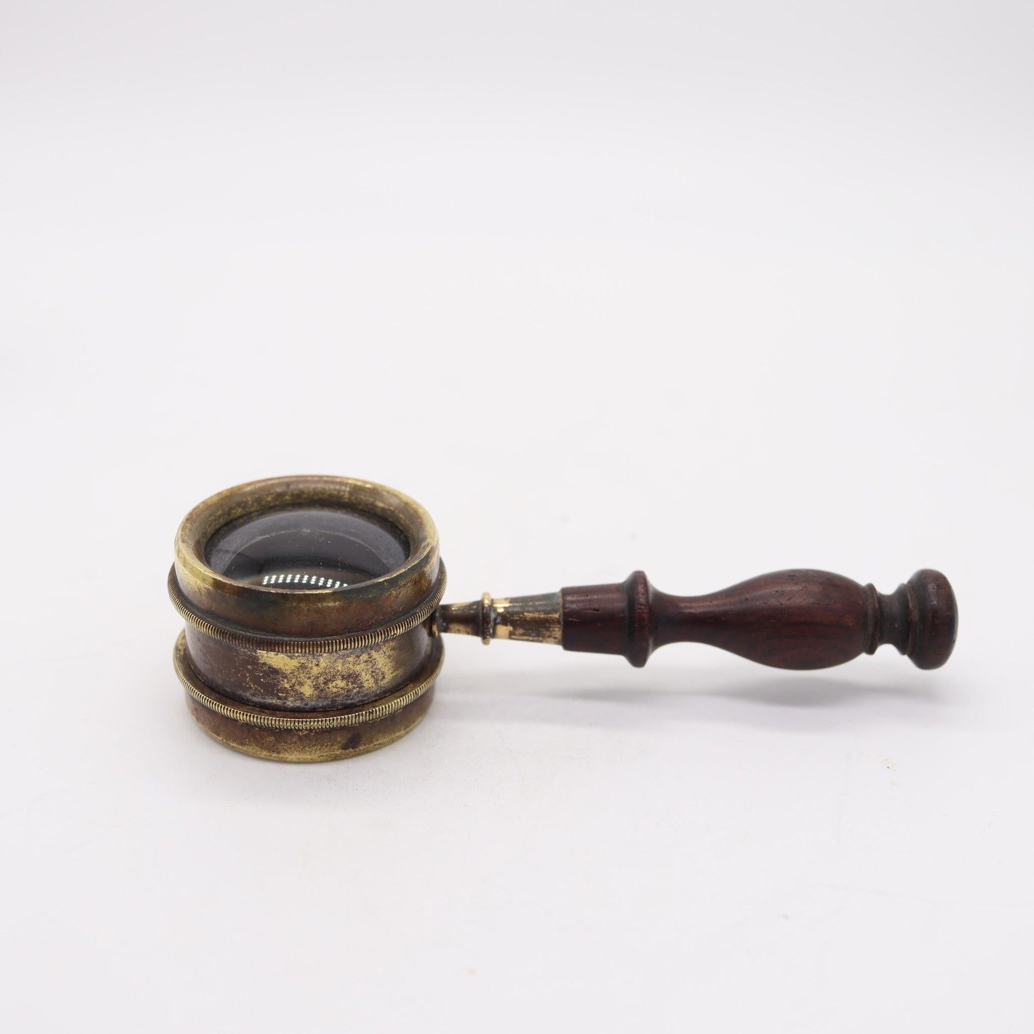 EDWARDIAN 1900 England Antike Schreibtisch Lupe Lupen in poliertem Messing & Holz (Englisch) im Angebot