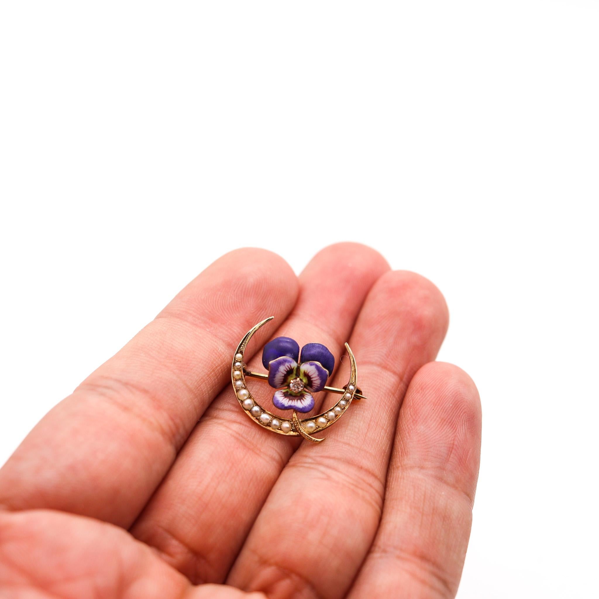 Round Cut Edwardian 1905 Art Nouveau Pansy Enamel Pin Brooch In 14Kt Gold & Natural Pearls