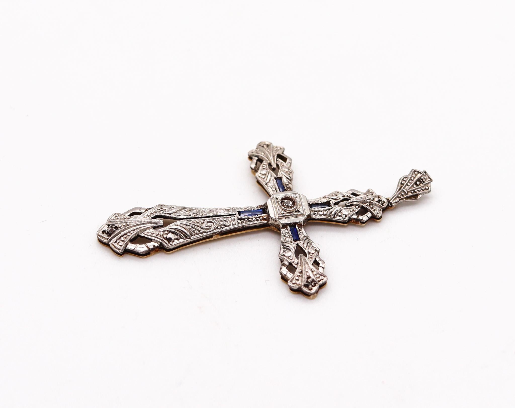 Edwardian belle époque cross.

Beautiful cross from the Belle Epoque period, created during the Edwardian era (1901-1910), back in the 1905. This delicate cross was carefully crafted with classical Edwardian motif in solid yellow gold of 14 karats,