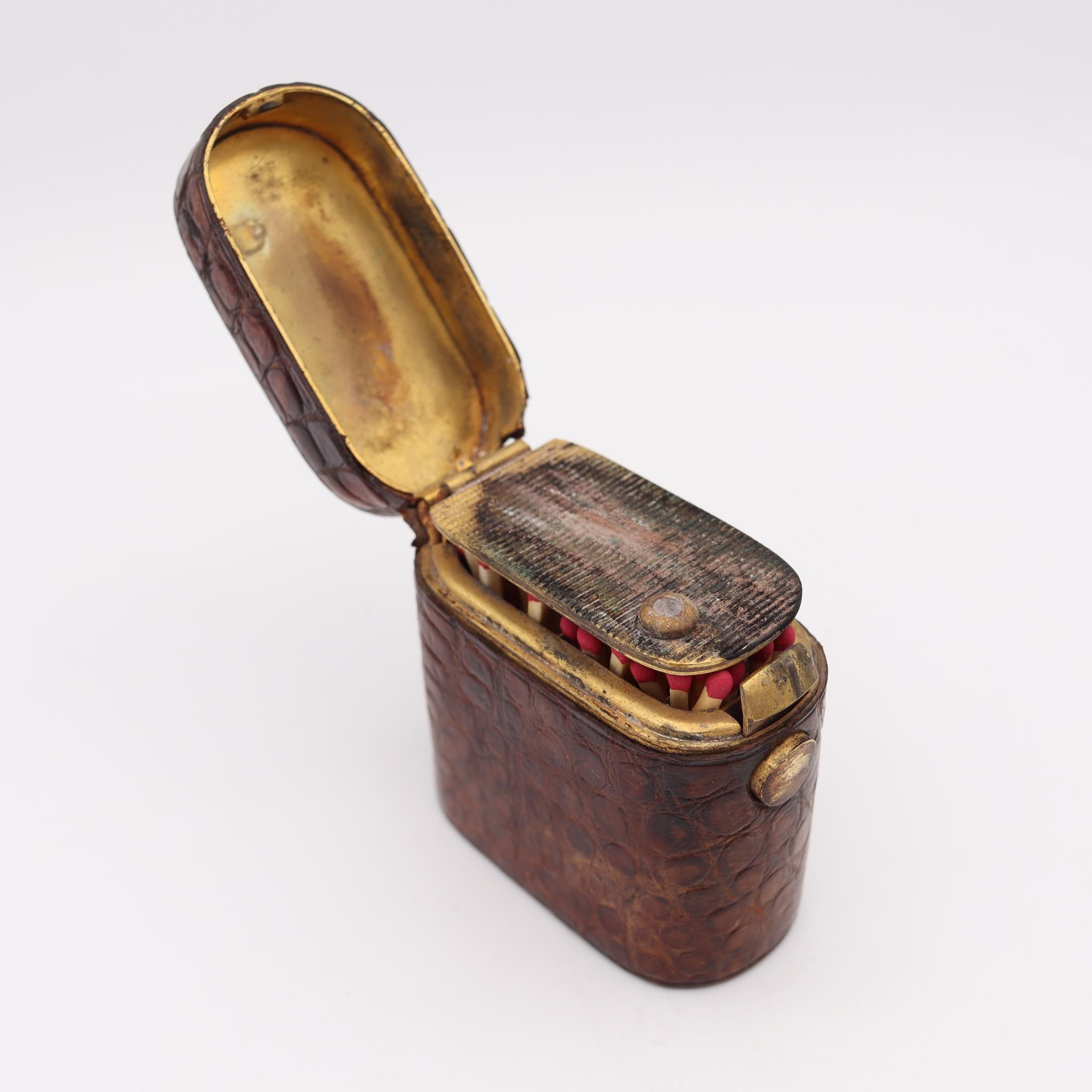 Edwardian 1905 Schreibtisch Streichhölzer Box in Bronze und Krokodilleder (Handgefertigt) im Angebot
