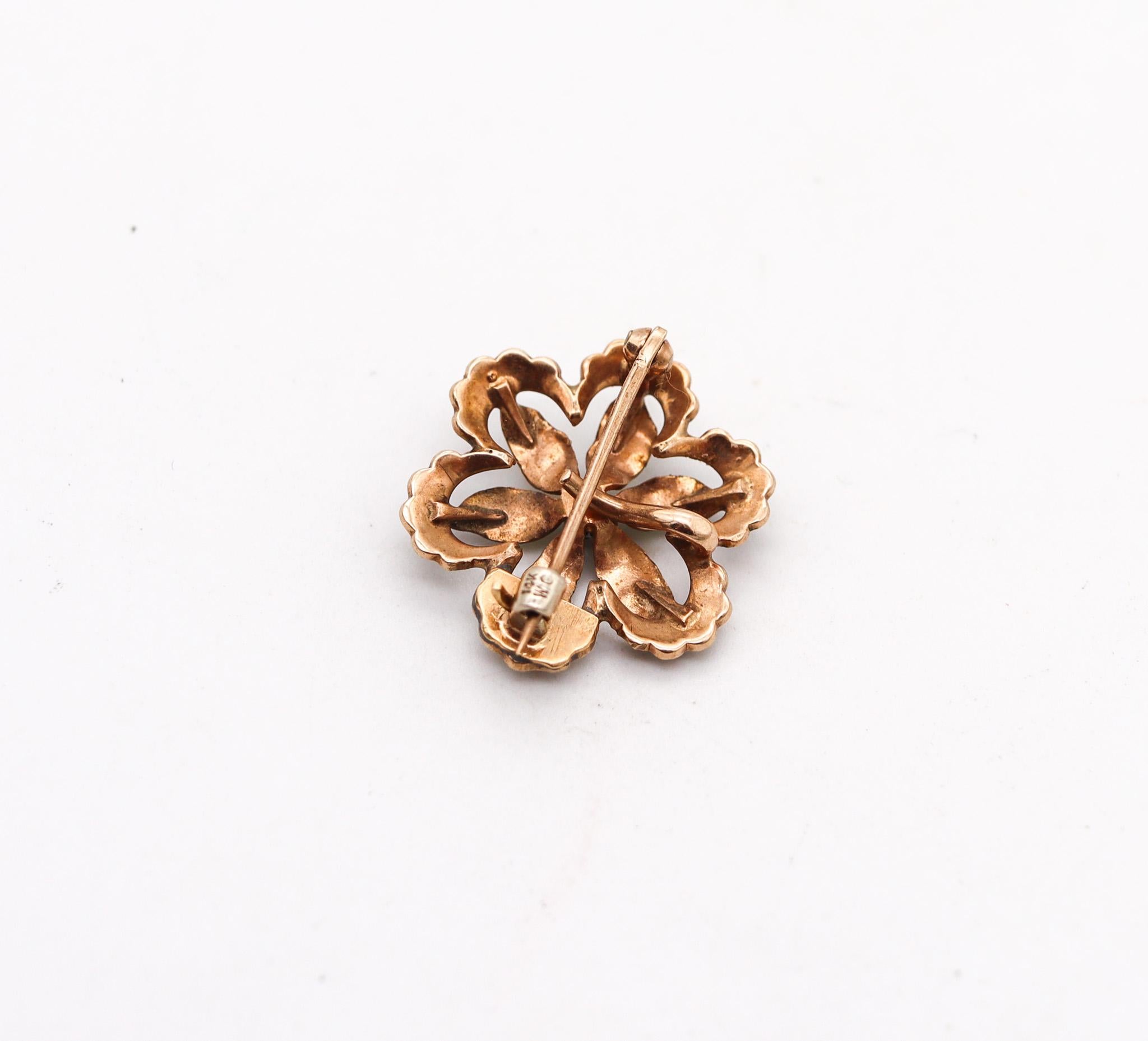 Édouardien Broche pendentif édouardienne 1905 en or jaune 14 carats émaillé avec perles en vente