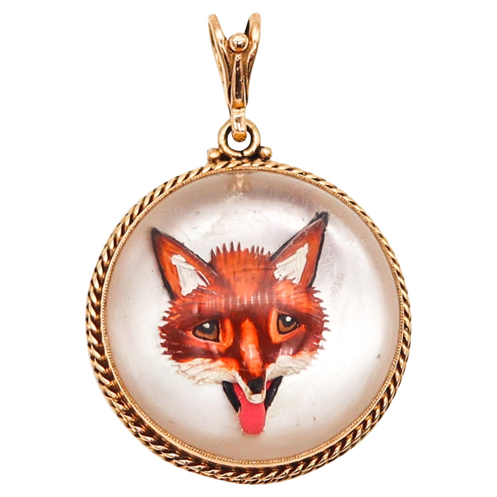 EDWARDIAN 1905 Essex Glass Carved Fox Pendant Framed In 14Kt Yellow Gold