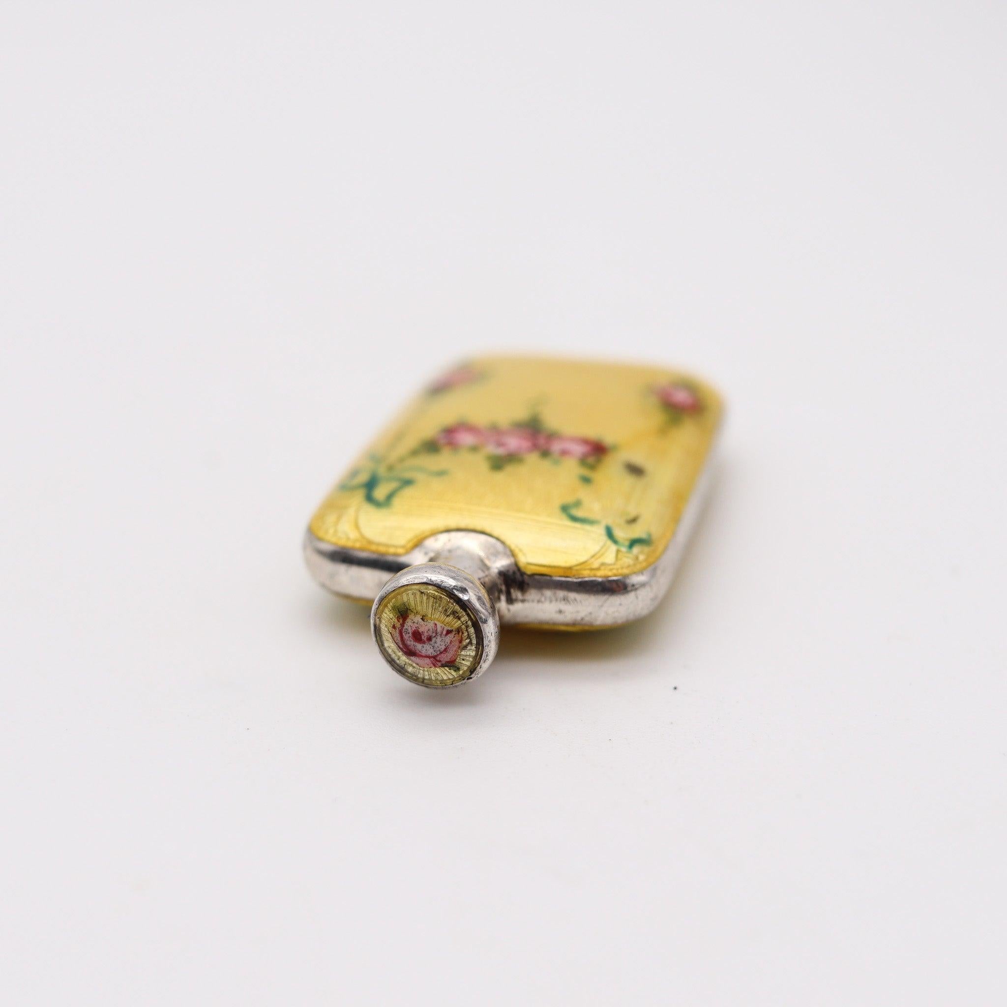 Edoardiano EDWARDIAN 1905 Bottiglia di profumo tedesca smaltata guilloché in argento sterling in vendita